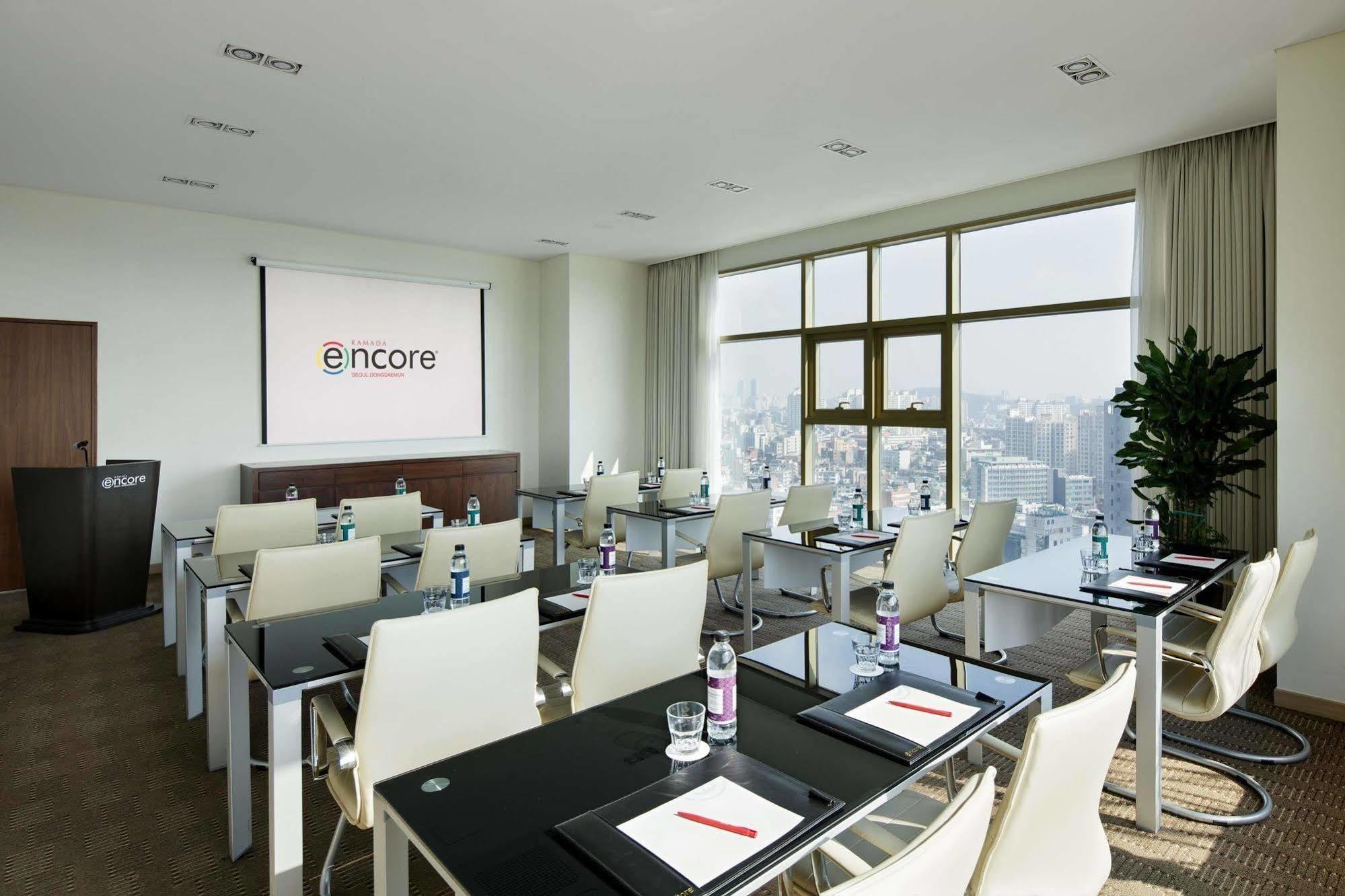 Ramada Encore By Wyndham Seoul Dongdaemun Exterior foto